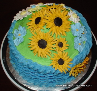 Ladybug Birthday Cake on Sunflower Cakes That Look Like Sunflowers In A Basket