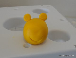 Winnie the Pooh cake topper